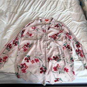 Flowy floral shirt/blouse